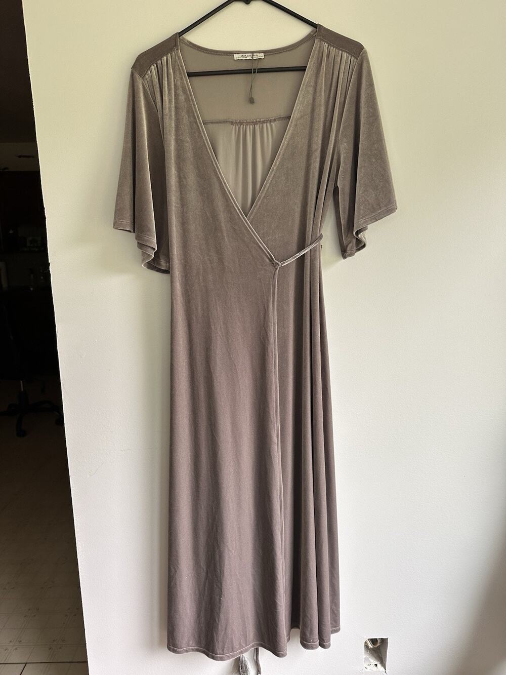 Zara Trafaluc Gray MIDI Length Velvet Wrap Dress Woman’s Size Small Short Sleeve
